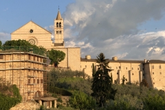 Assisi_SantaChiara_Kirche14