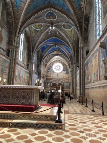 Assisi_SanFrancesco_Kirche4
