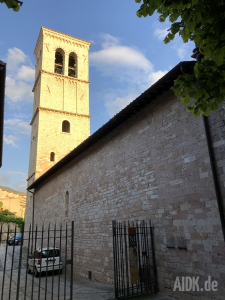 Assisi_SantaMariaMaggiore_Kirche1