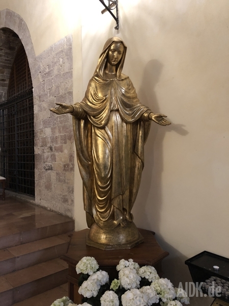 Assisi_SantaMariaMaggiore_Kirche6