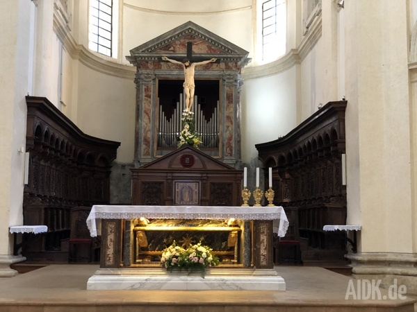 Assisi_SanRufino_Altar1