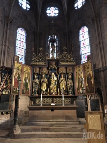 Gelnhausen_Marienkirche_Altar2